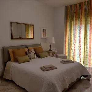 https://appartamento-in-centro-citta-ba07200691000034549.barihotels.org